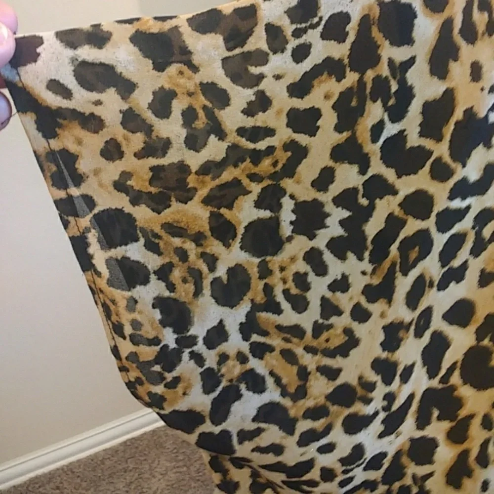 Forever 21 Chiffon Like Lightweight Loose Top szM #711
